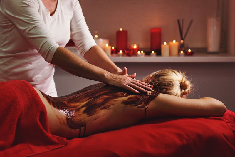 GOMMAGE AU SAVON NOIR 10 SEANCES + 3 OFFERTES image